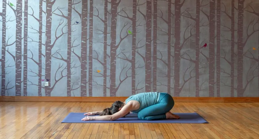 Evening yoga routine for insomnia